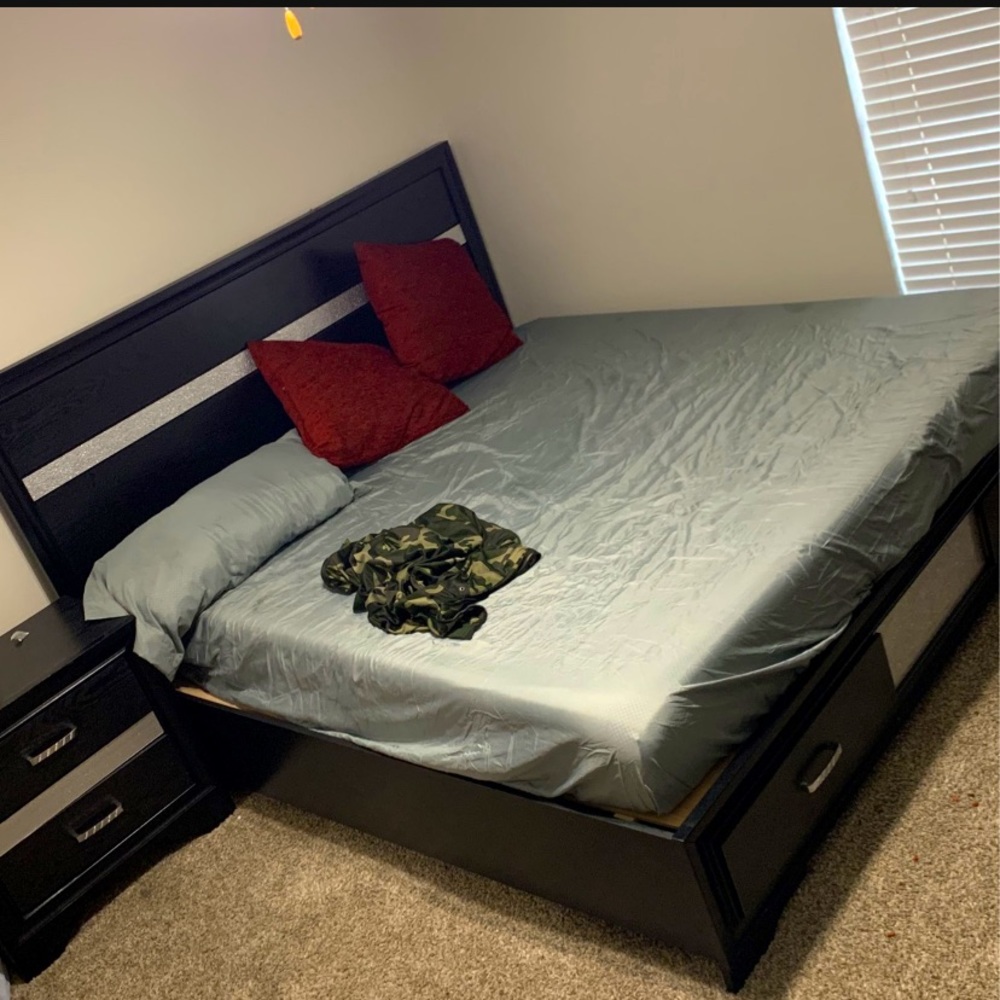 King size bed set tempurpetic mattress